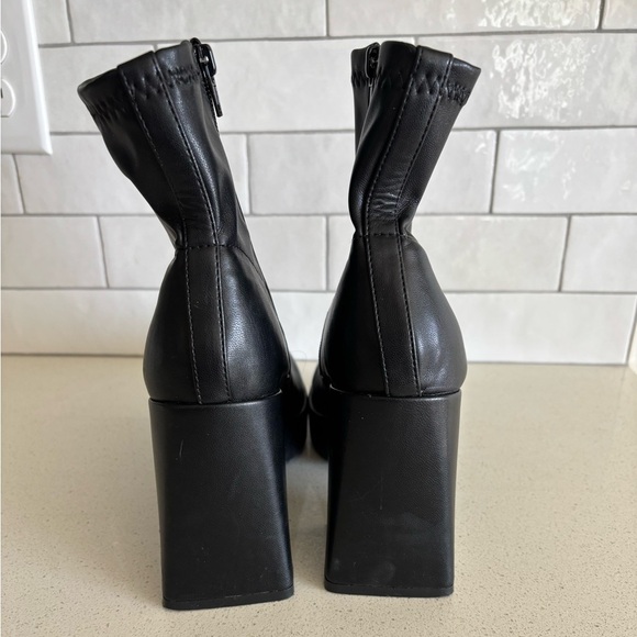 Womens Diba Platform Chunky High Heel Ankle Boots Black Square Toe Size 8 EUC - Picture 5 of 7
